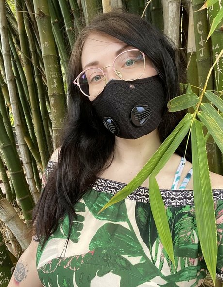 omankovivi model exclusive pictures