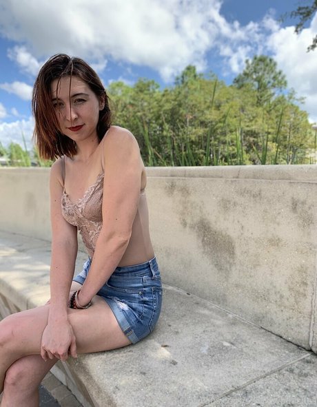 swallowpeaches pornstar xxx picture