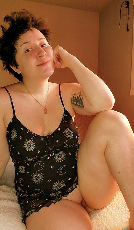 voidtortilla sexy actress pics