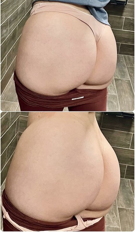 LilMisssIris xxx model pic