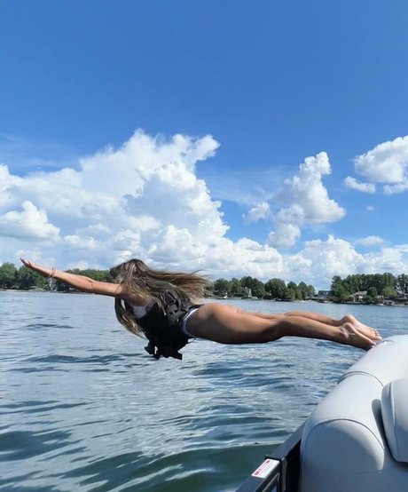 Julia Katelyn Ernst star art pictures