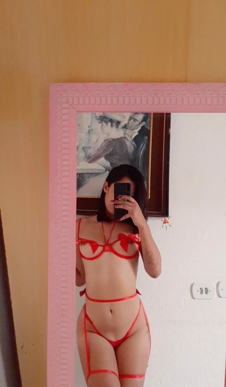 Luna Guedes erotic star photos