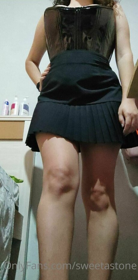 sweetastone model nudes images