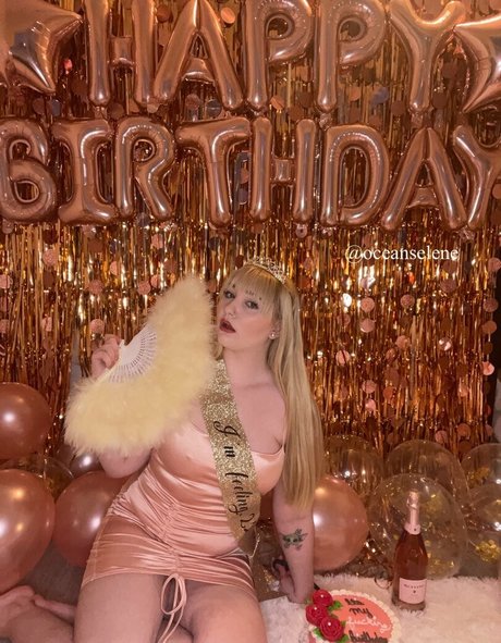 thatkinkything naked model galleries