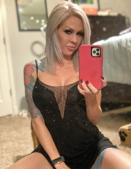 kandieangel hd pornstar pic