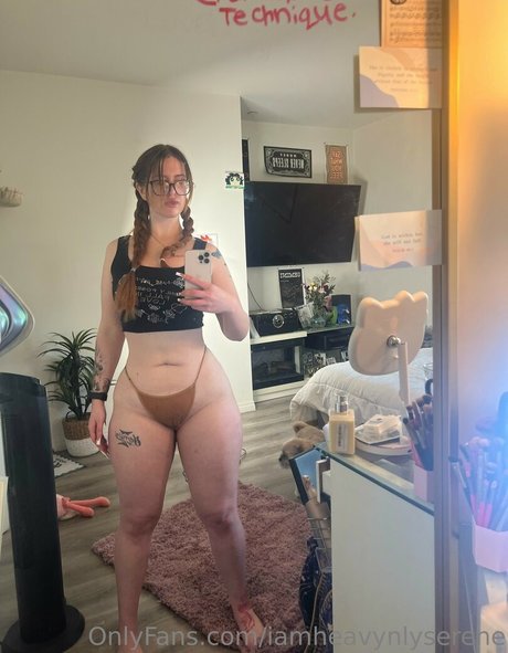 iamheavynlyserene model hot pictures