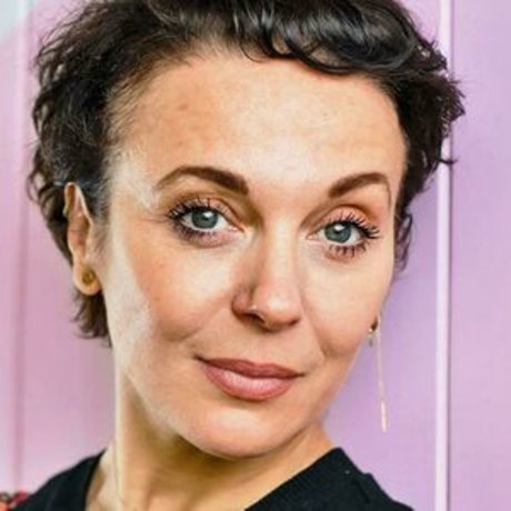 Amanda Abbington model top pictures