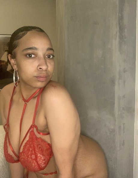 french kiss nude actress photo