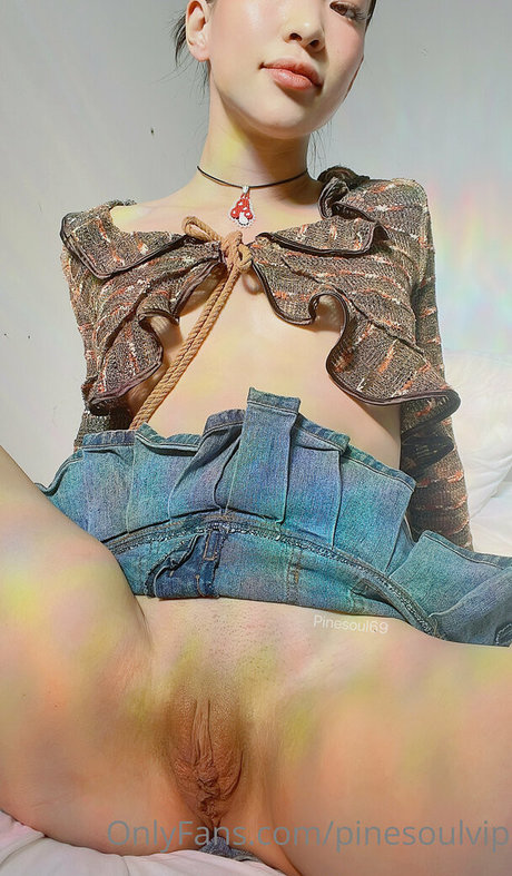 Pinesoul exclusive model image