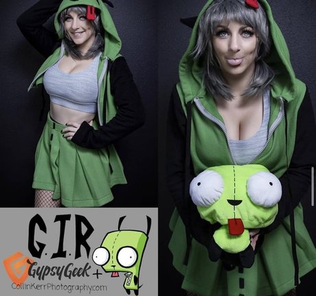 GypsyGeek model sex pic