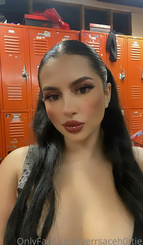 verrsaceh0ttie star exclusive photos