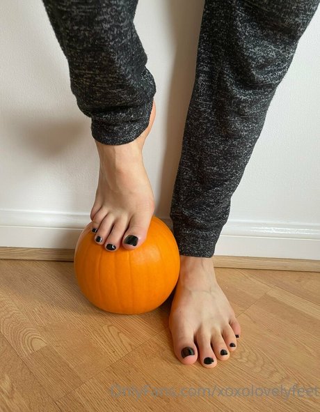 xoxolovelyfeet high quality star pics