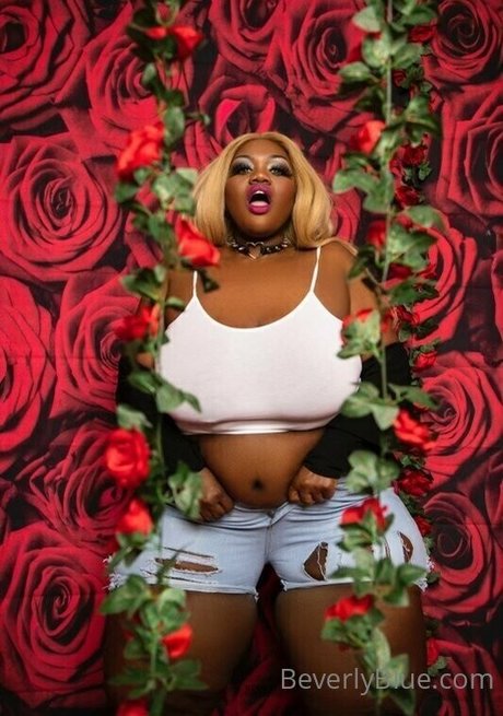 beverlyblue3x star sexy photo