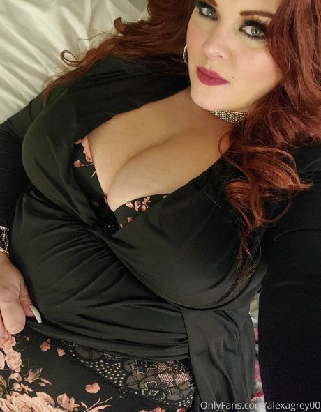 alexagrey00 pretty pornstar pic