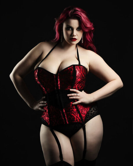 RubyRoxx erotic model pic