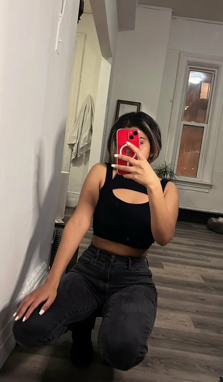 Little Grapefruit pretty pornstar photo