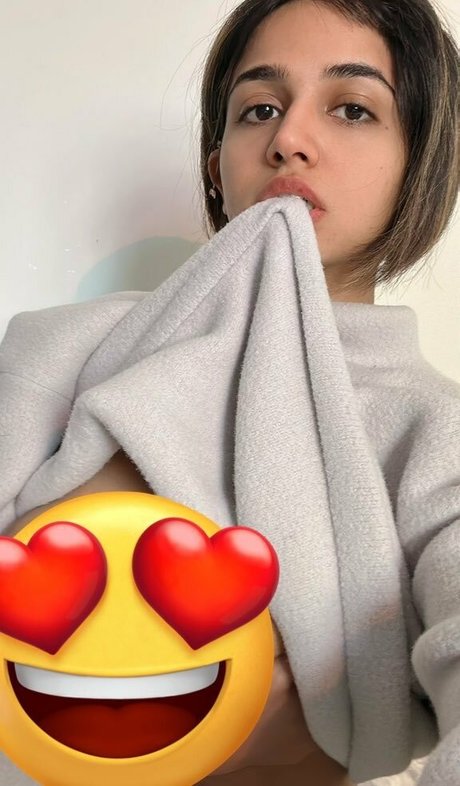 Little Grapefruit exclusive star photos