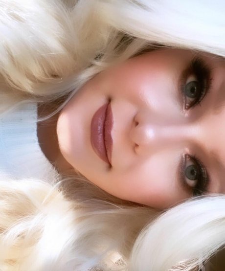 Amethyst Franklin art star pic