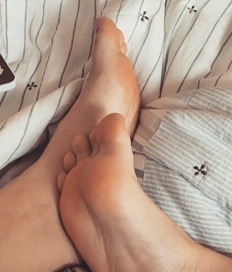 foxelly18 model hd img