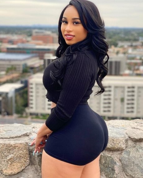 Angelica Love pornstar top picture