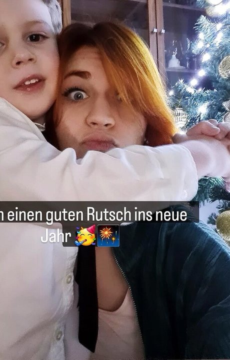 Caroline Haas star porn images