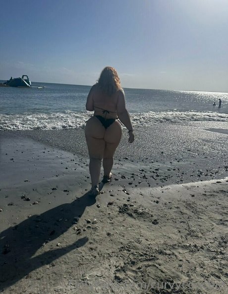 curvycoochie adult model galleries