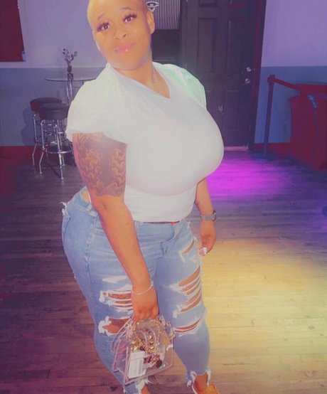 ChellMzDonald pornstar sexy img