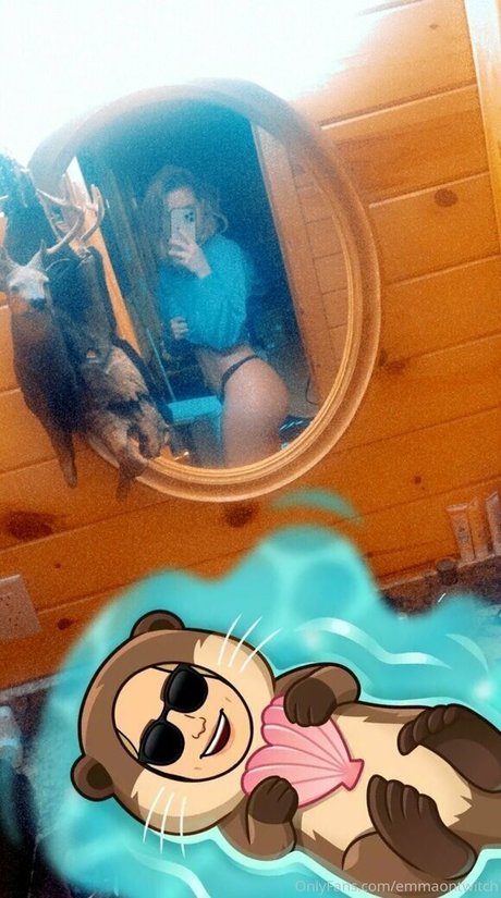 emmaontwitch model adult img