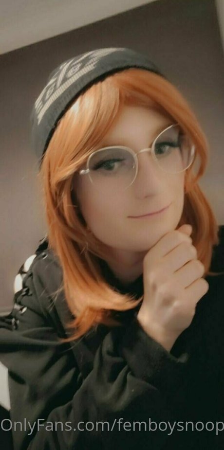 femboysnoop naked actress image