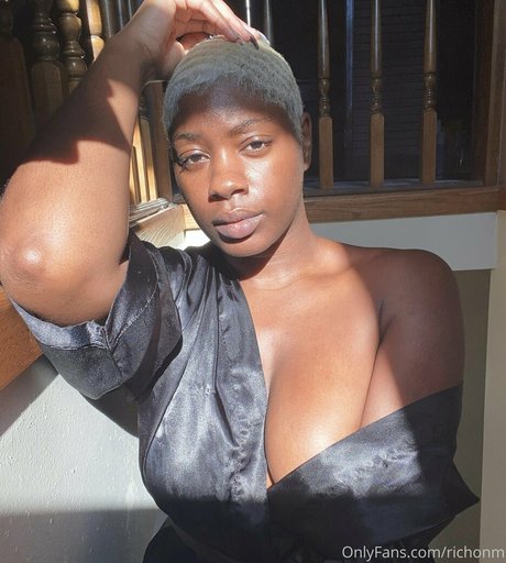 richonm model adult photos