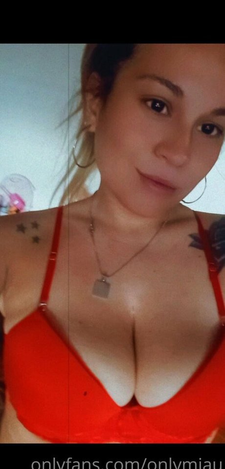 onlymiaux model perfect images