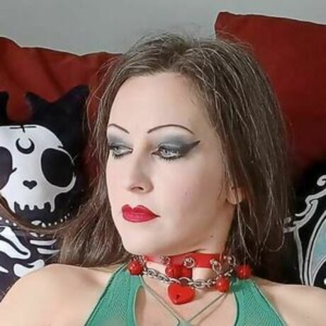 littlegothinheels star art gallery