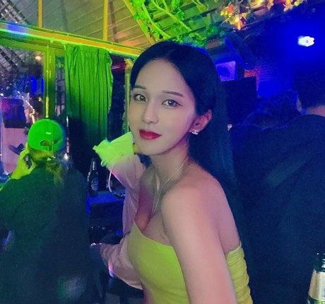 ywhy2021 hd star photo