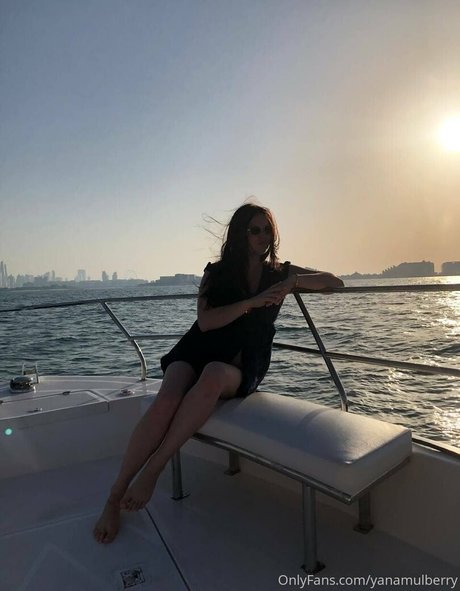 yanamulberry pornstar free photo