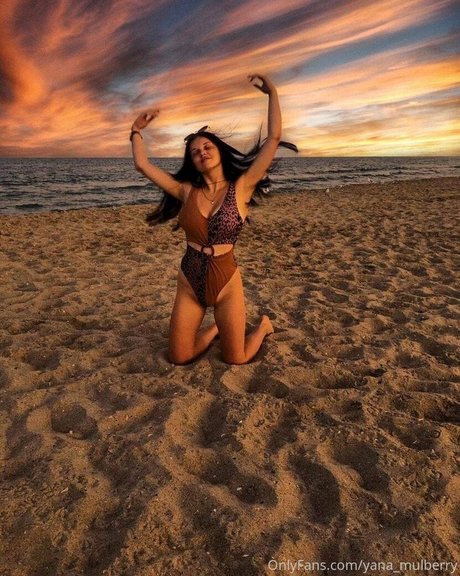 yanamulberry model hd picture