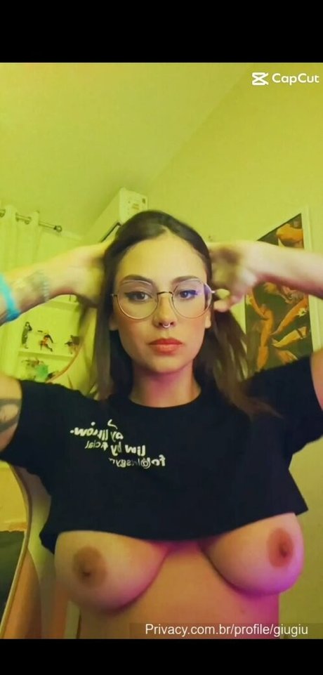 Snt giuliadacosta star nude pics