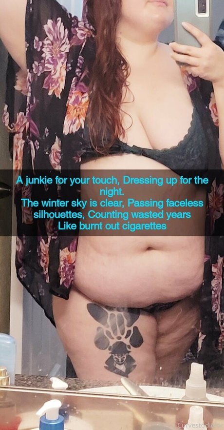 curvestodiefor nudes pornstar image