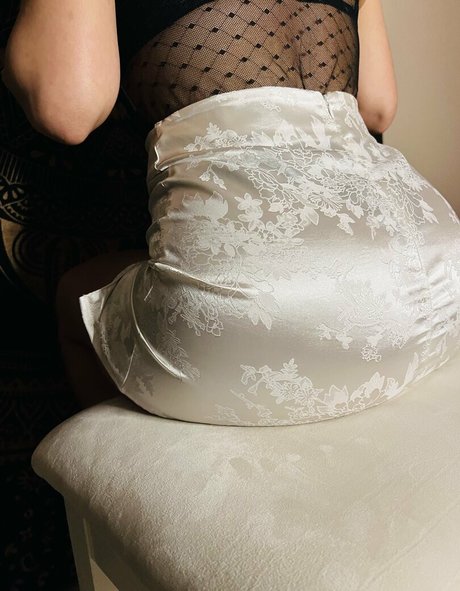 crybabydoll star best pics