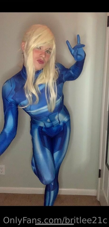 britlee21c hot actress photo