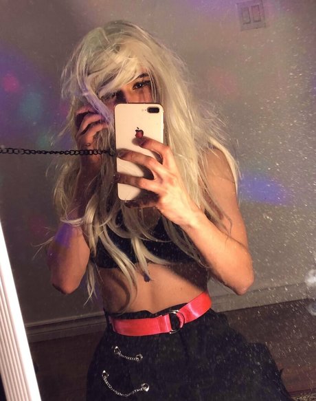 tinysexilexi666 model photo