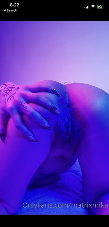 Matrixmika star free pics
