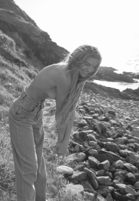 Sjana Elise Earp pornstar pretty pictures