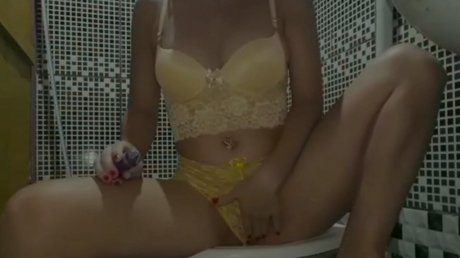 Aline Marques model top photos