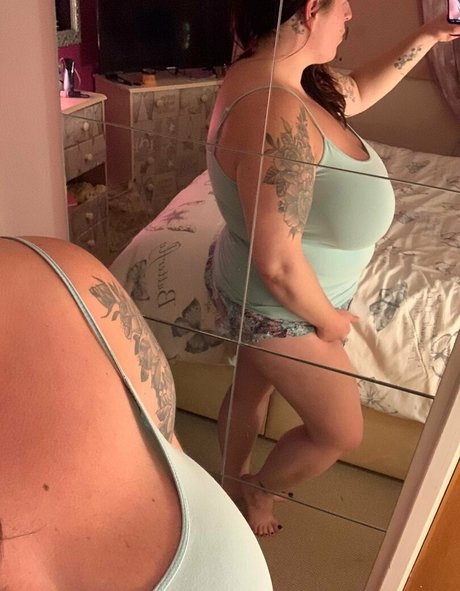 misskcups exclusive actress picture