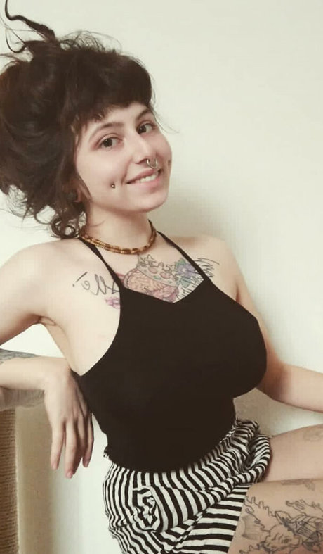 Zainab erotic pornstar picture