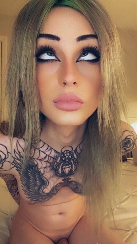 missyadair model hd pic