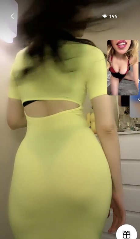 Rosawolf best model picture