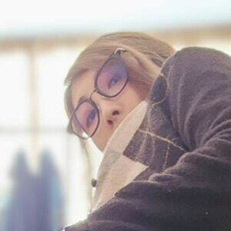 MikanCos hot actress gallery