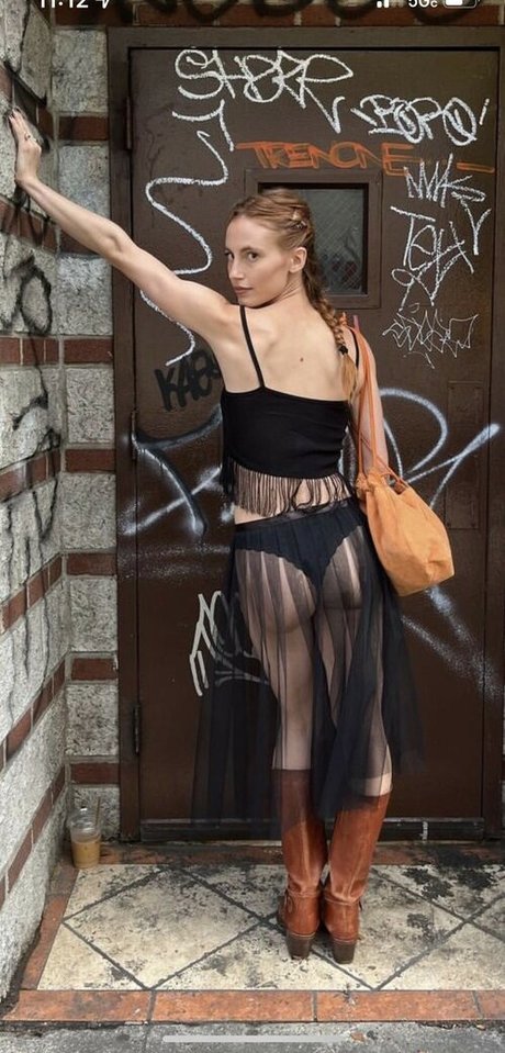 Annie Hamilton high quality star pics