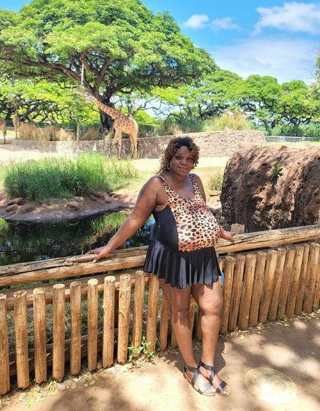 MsChocolitt model pornographic photos